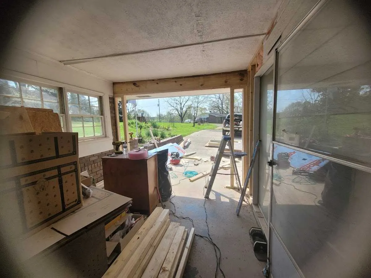 Air movers and dehumidifier for Water Mitigation Services in Citrus Park